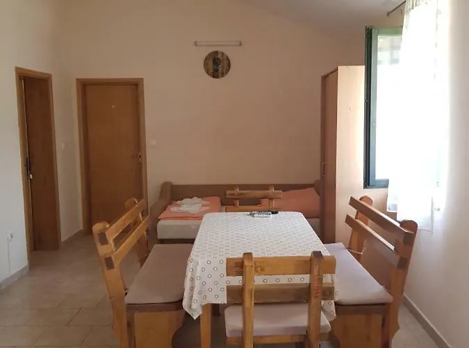 Lavanda Starigrad Paklenica